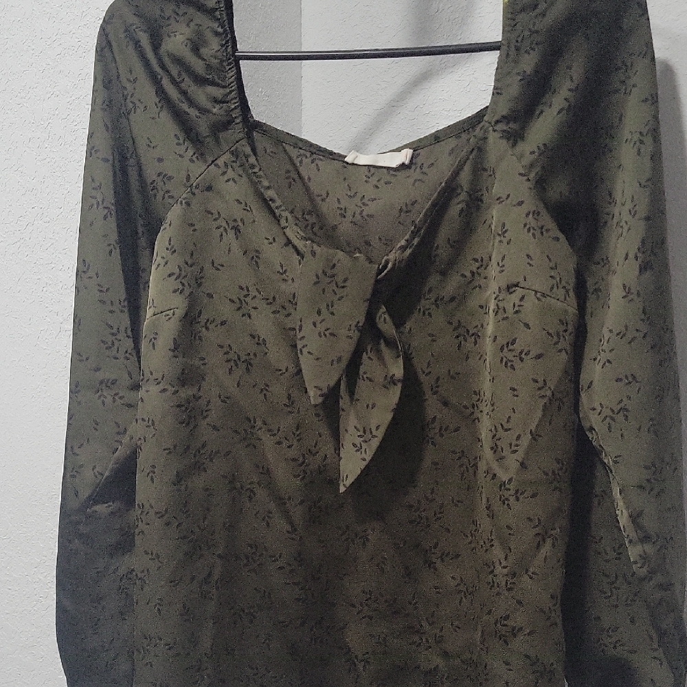 Lush Gray Tie Front 3/4 Sleeve Blouse